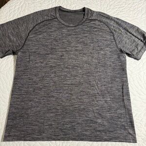 Lululemon Metal Vent Tech Short Sleeve Tee Workout Grey T-Shirt Men’s Large